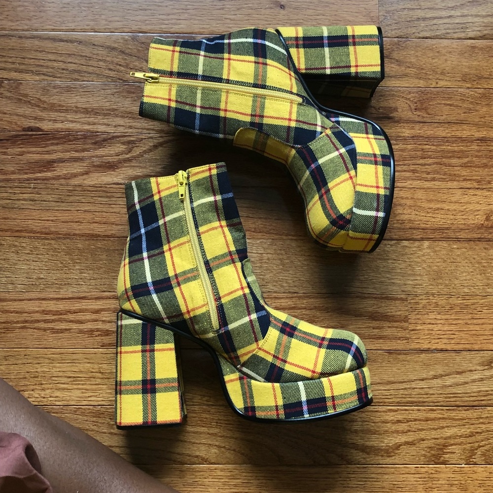 💛 SOLD 💛 UNIF Stax Platforms